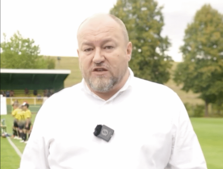 NEDOVOLÍM, ABY SI FUNKCIONÁRI SFZ BRALI ZA RUKOJEMNÍKOV MALÝCH FUTBALISTOV, ICH RODIČOV, TRÉNEROV A KLUBY!